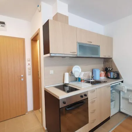 Family Alex⅋marry Апартамент Разлог