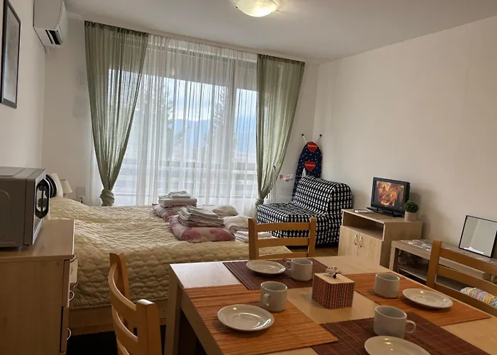 Family Alex⅋marry Razlog